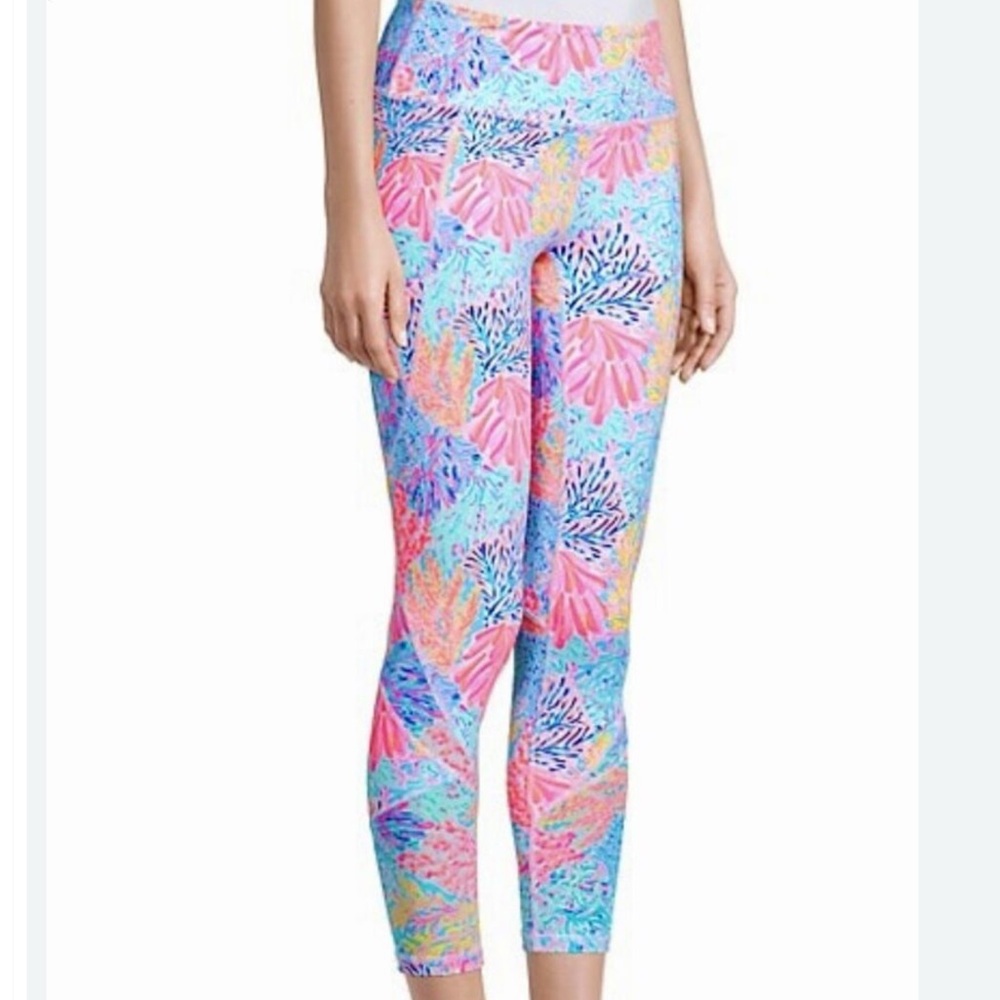 NWOT SET Lilly Pulitzer Weekender UPF
50+ Multi Splashdance - Picture 3 of 5